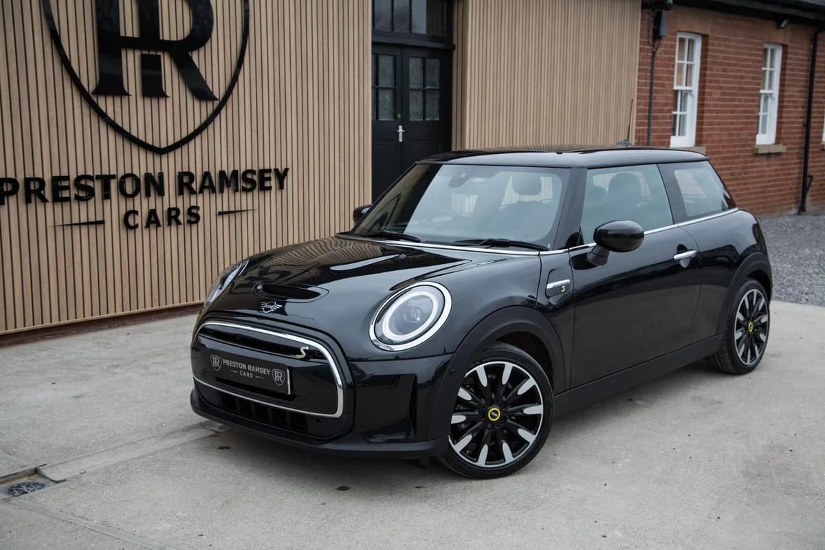 2022 MINI Electric Hatch, sold