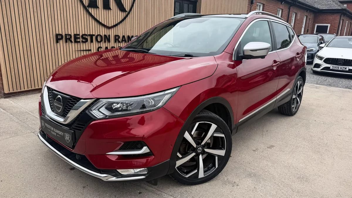 2017 Nissan Qashqai, sold