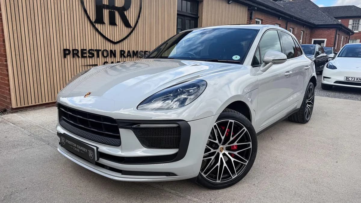 2021 Porsche Macan, sold