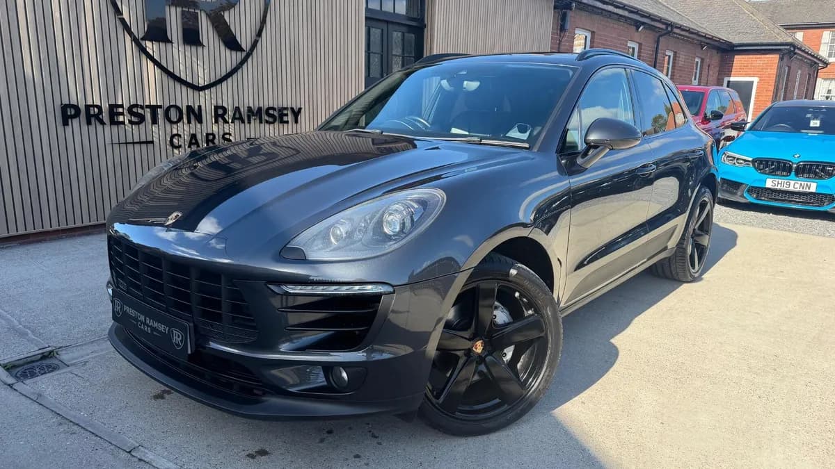 2016 Porsche Macan, sold